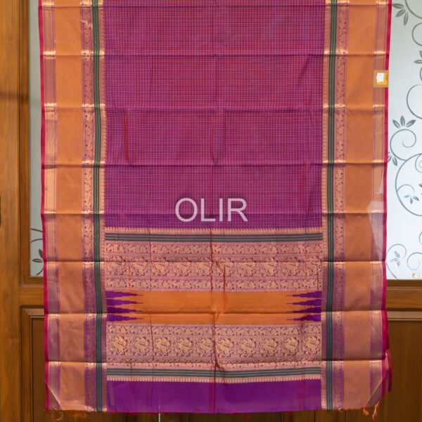 Magenta Lakshadeepam