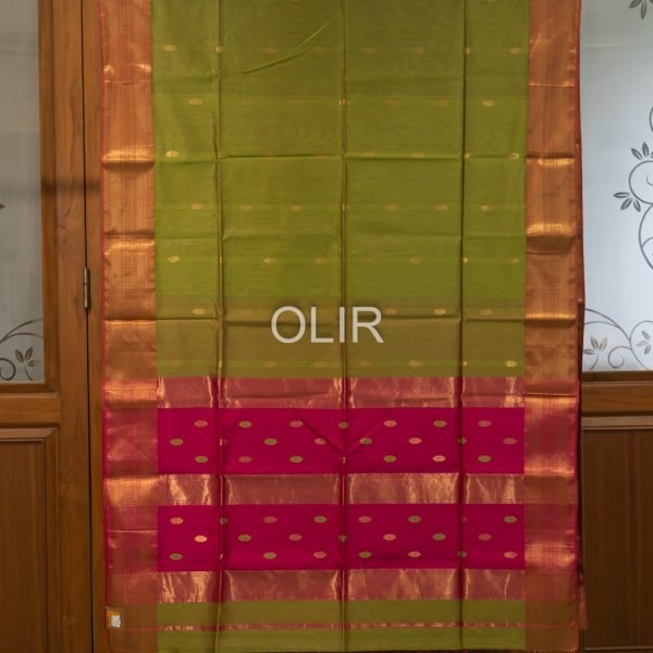 Mehendi Green Saree with Rani Pink Border and Pallu