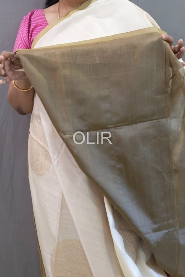 Off-White Body with Rich Contrast Pallu Silk Cotton Saree with Gold Zari Motifs