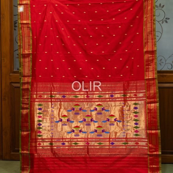 PSS003-1.jpg Traditional Red and Green Pure Silk Handwoven Paithani Saree