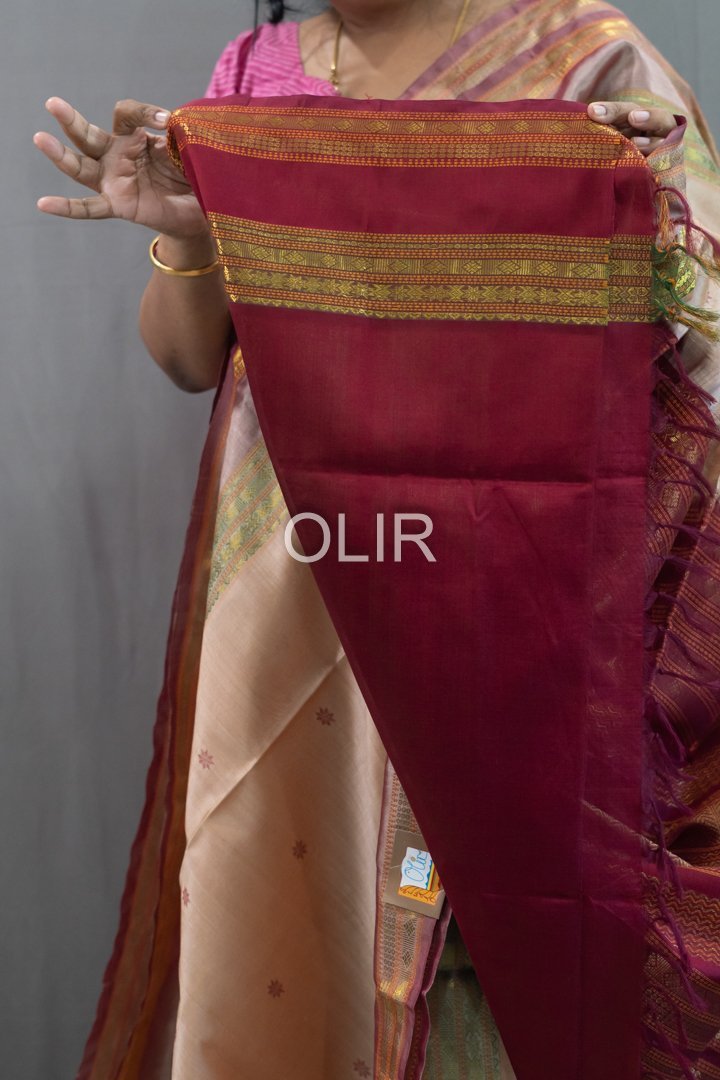 Handwoven Kalakshetra Silk Cotton Saree – Beige Peach & Maroon - Image 3