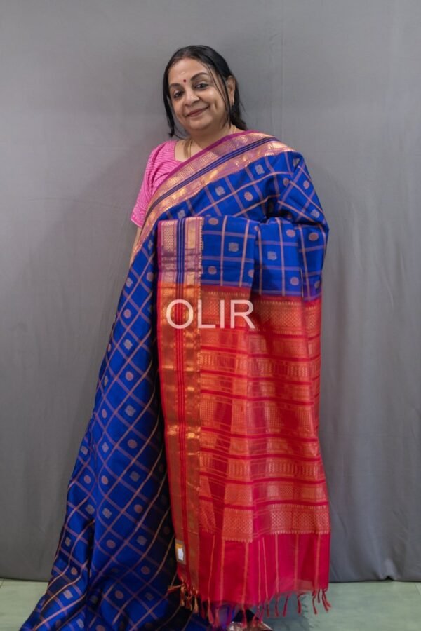 Handwoven Kalakshetra Silk Cotton Saree – Royal Blue & Chilli Red