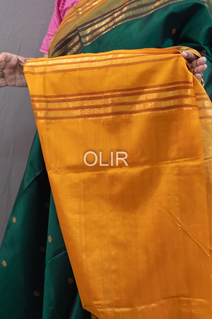 Handwoven Kalakshetra Silk Cotton Saree – Dark Green & Mustard Gold - Image 3