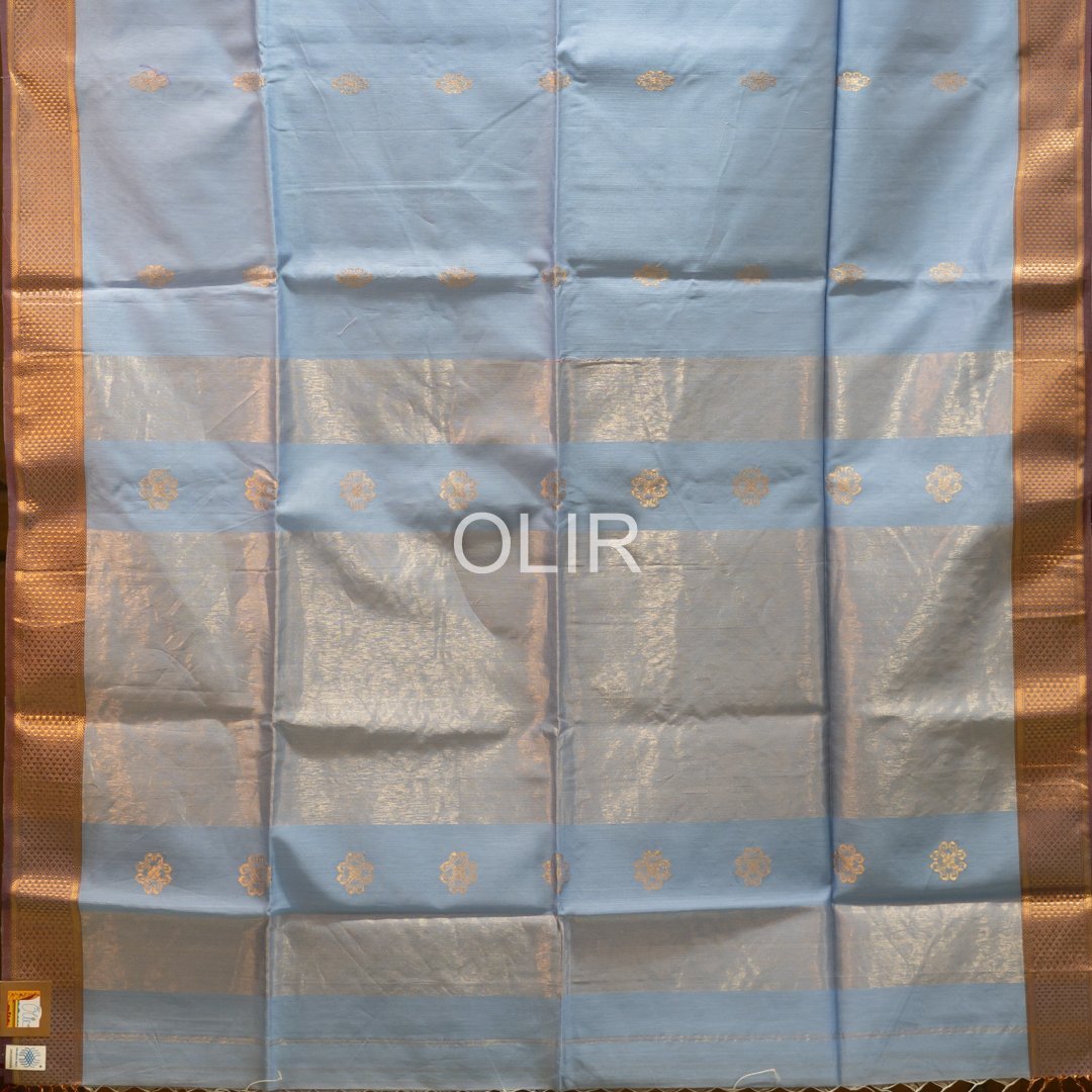 Maya Blue Floral Motif Saree - Image 2