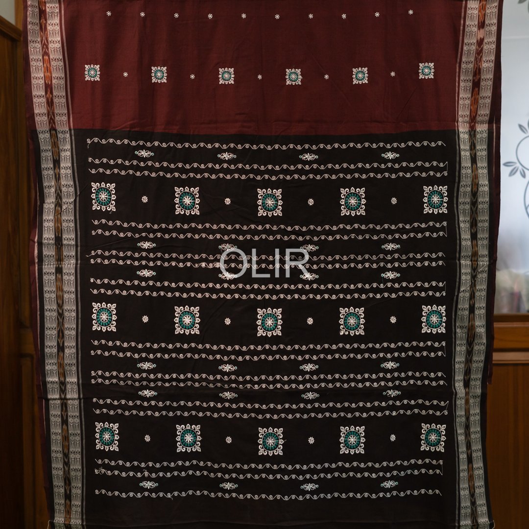 Maroon & Black Sambalpuri Bomkai Saree with White thread embroidered motifs - Image 2